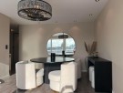  Elegance stol - Beige - Gull swivel base i rustfritt stål  thumbnail