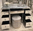 Dior sminkebord/skjenk thumbnail