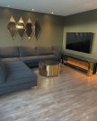 Manhattan sofa- Sort italiensk velour m gul rustfritt stål thumbnail